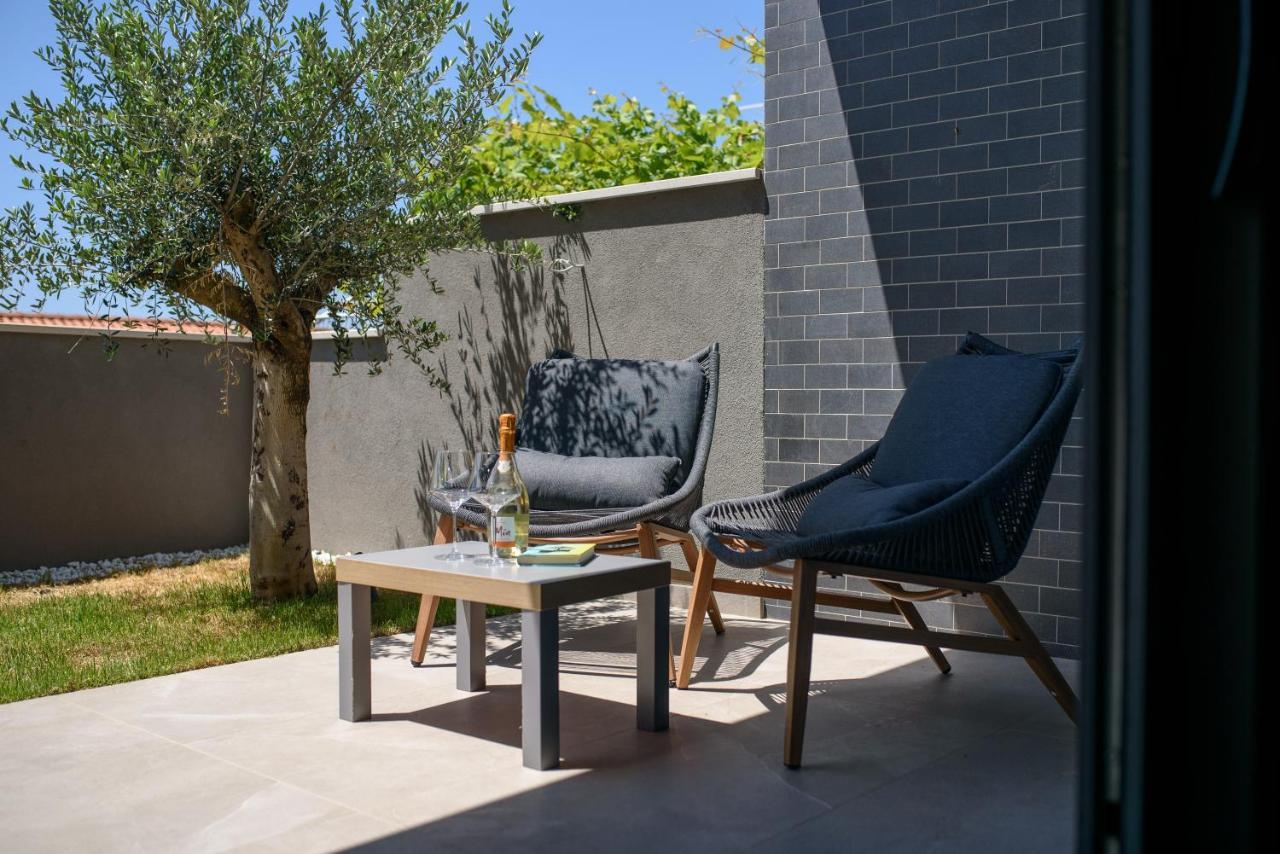 Grey Nest By Duhomes Apartman *